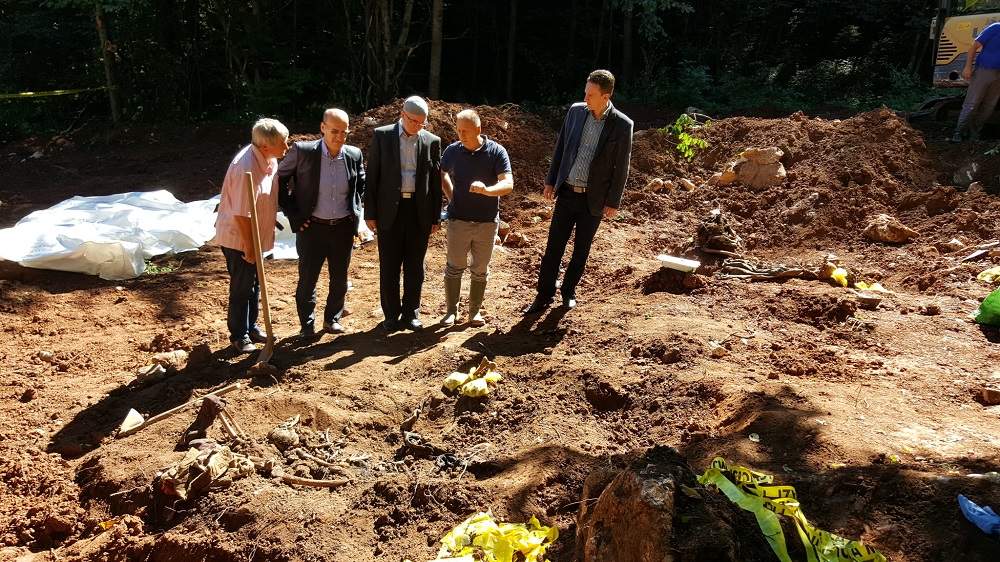 Masovna grobnica kod Vlasenice: Važno je da svaka porodica pronađe kosti najmilijih